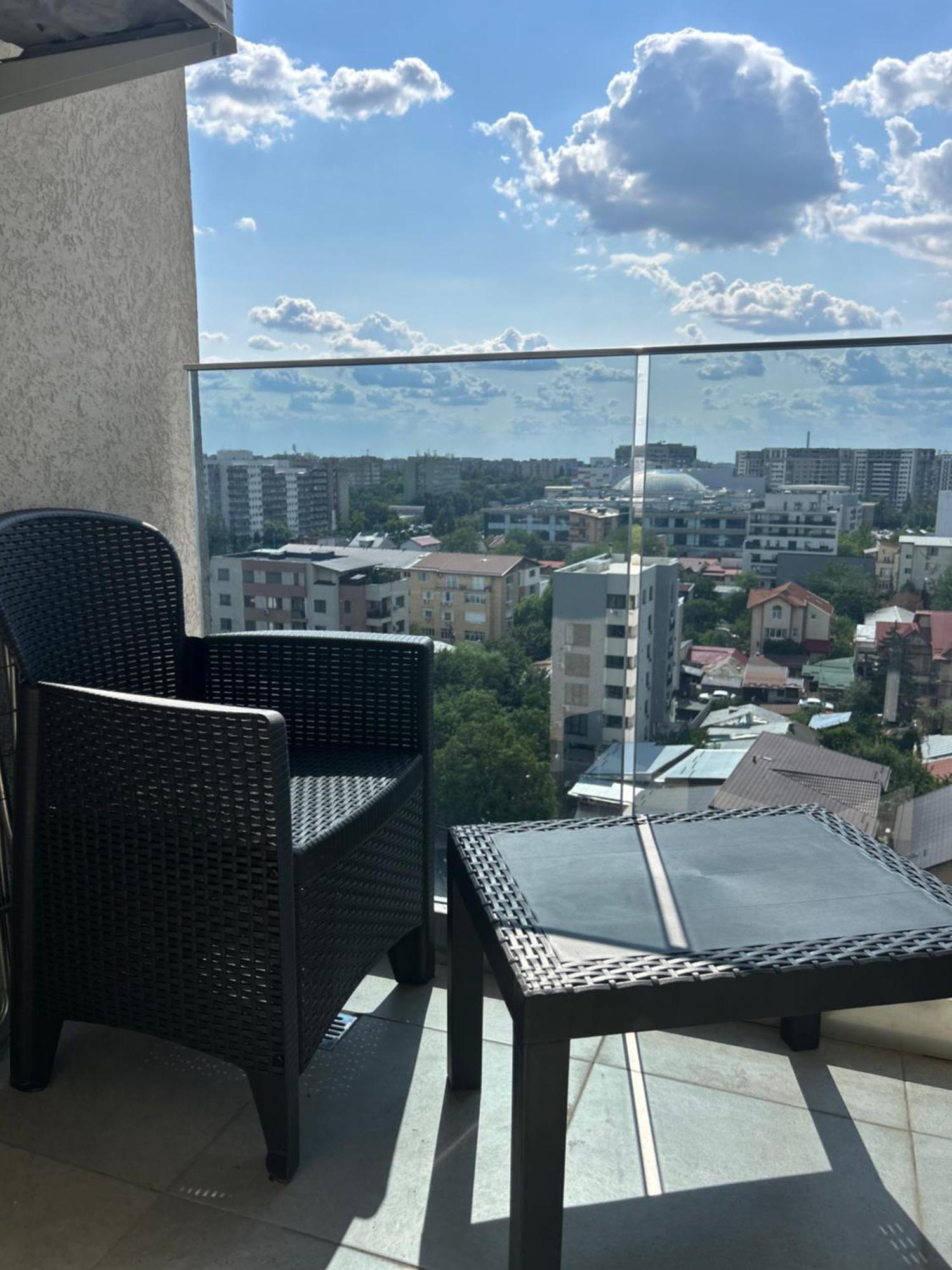Elegant Studio With City Views - Prime Location - 02 Bukarest Exteriör bild