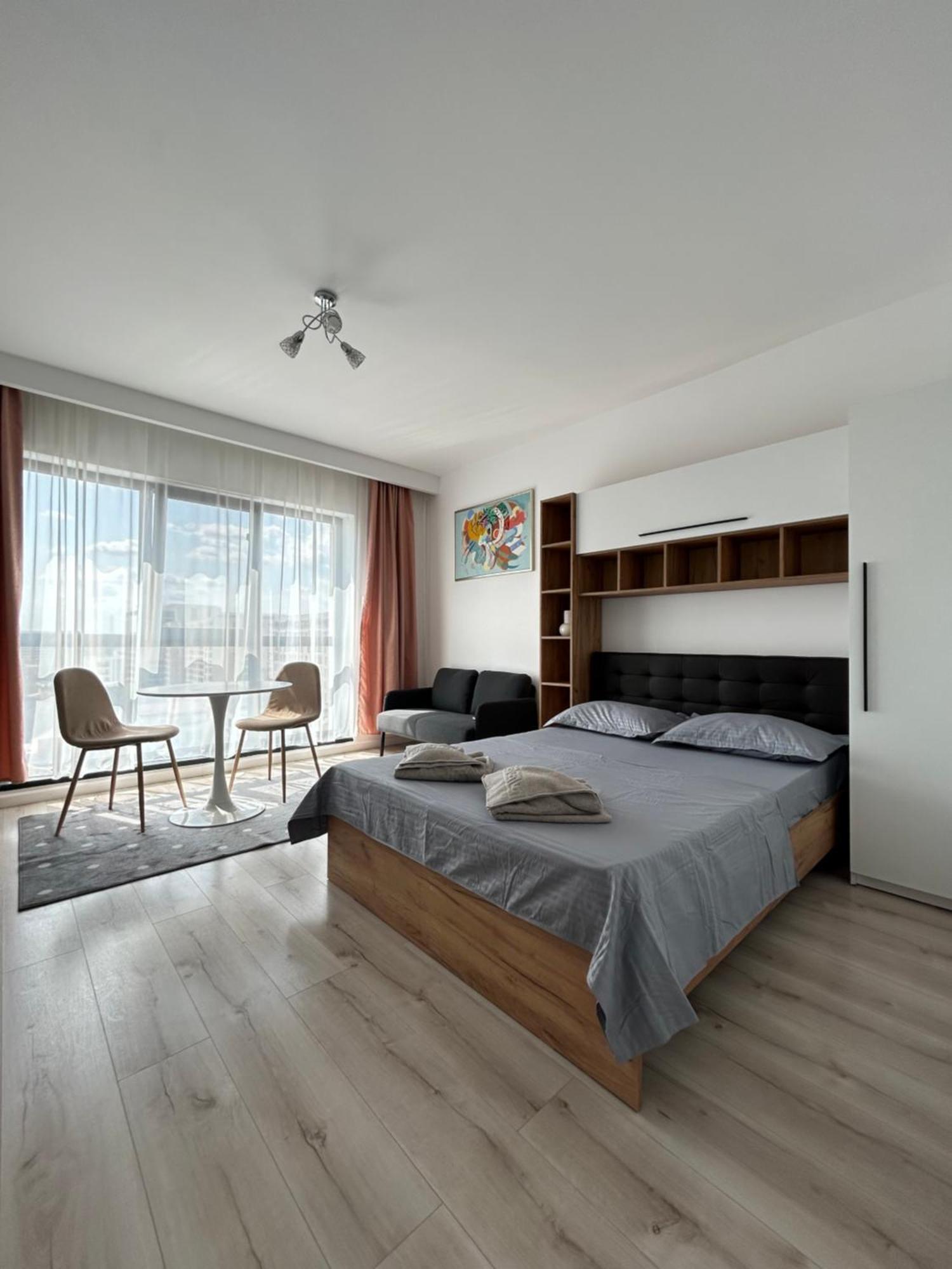 Elegant Studio With City Views - Prime Location - 02 Bukarest Exteriör bild